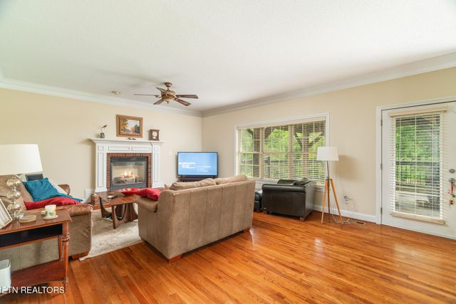 3560 Hirst Circle, Lenoir City, TN 37772