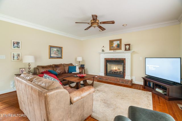 3560 Hirst Circle, Lenoir City, TN 37772