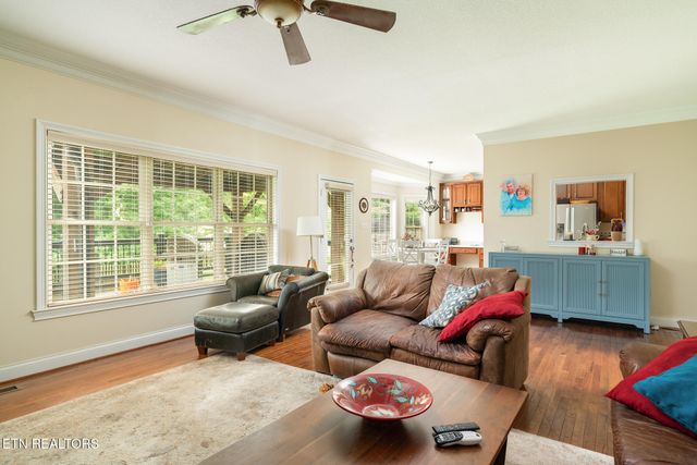 3560 Hirst Circle, Lenoir City, TN 37772