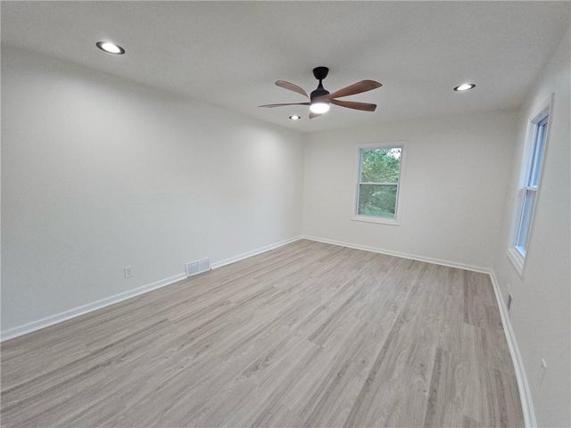 11120 Myrtle Avenue, Kansas City, MO 64137