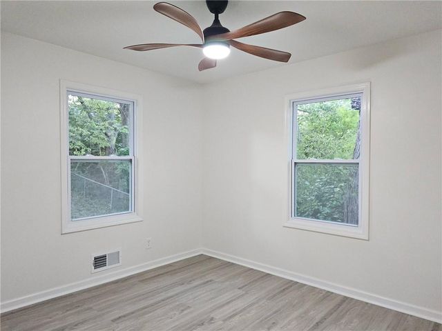 11120 Myrtle Avenue, Kansas City, MO 64137