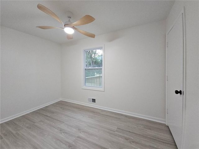 11120 Myrtle Avenue, Kansas City, MO 64137