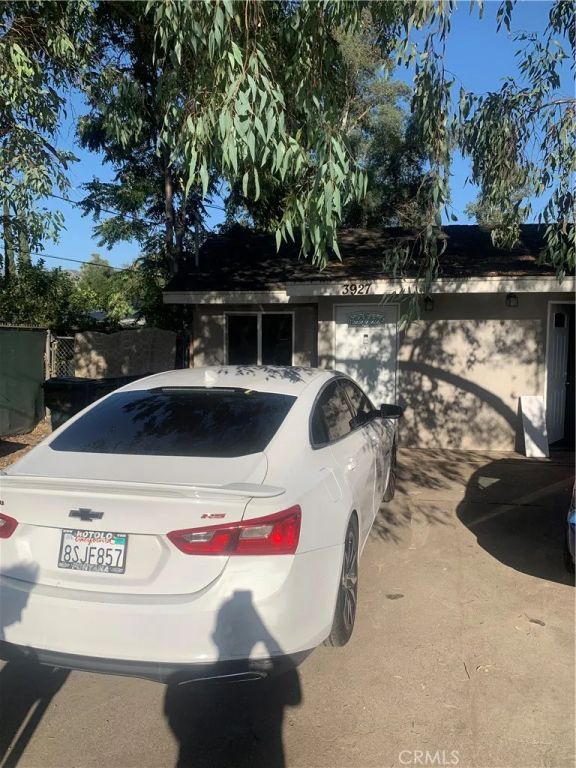 3927 Acre, San Bernardino, CA 92405