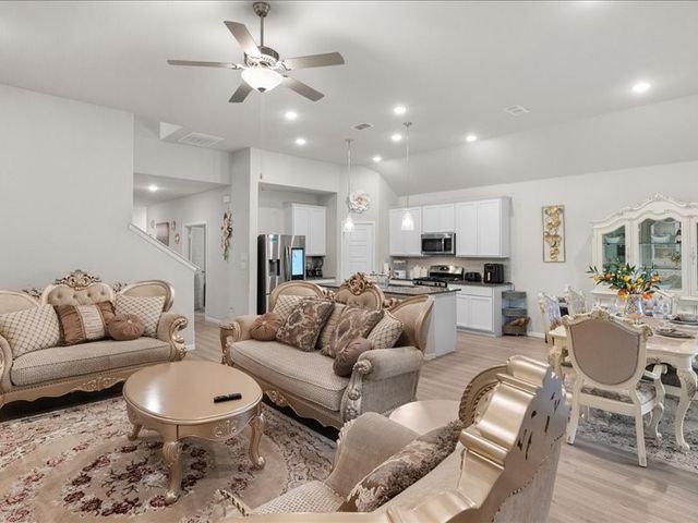 1215 Putnam Street, Mansfield, TX 76063