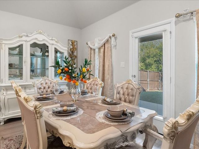 1215 Putnam Street, Mansfield, TX 76063