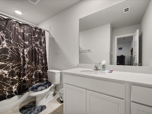 1215 Putnam Street, Mansfield, TX 76063