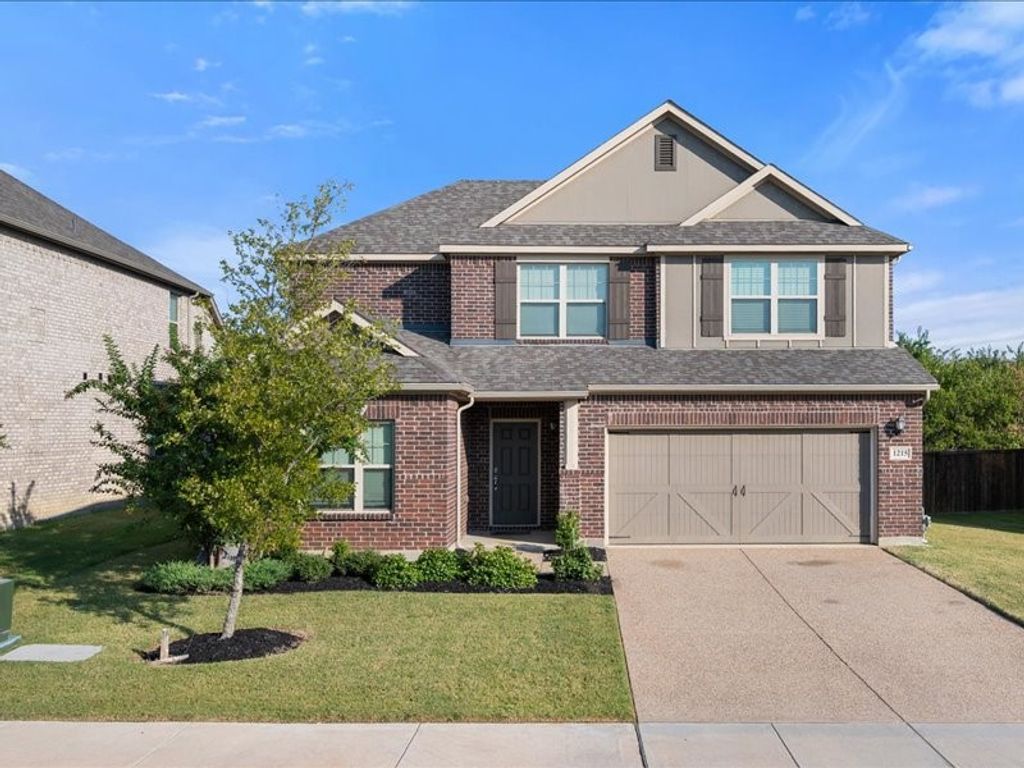1215 Putnam Street, Mansfield, TX 76063