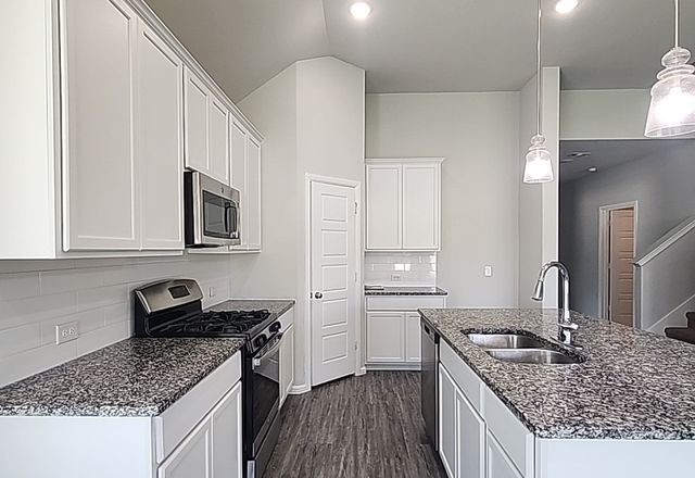 7105 Pampas Place, Venus, TX 76084
