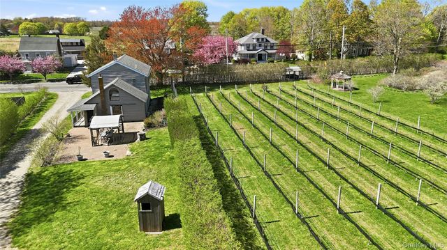 35950 Main Road, Cutchogue, NY 11935