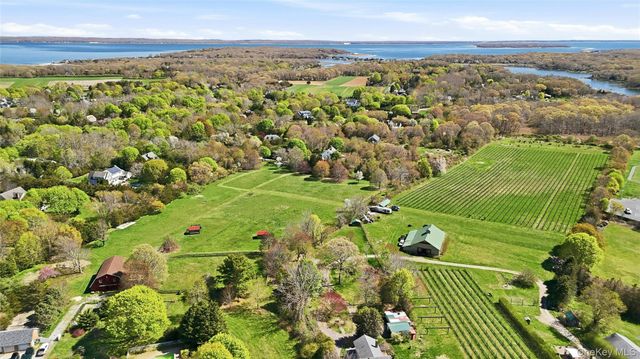 35950 Main Road, Cutchogue, NY 11935
