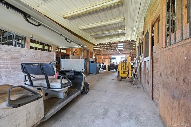 35950 Main Road, Cutchogue, NY 11935