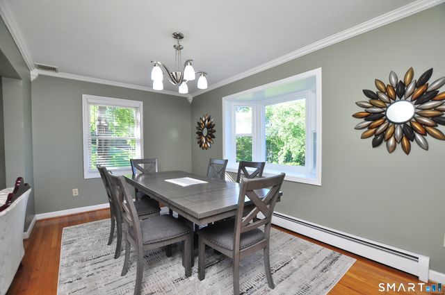 10 Breezy Knoll Drive, Bloomfield, CT 06002