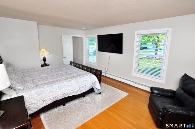 10 Breezy Knoll Drive, Bloomfield, CT 06002