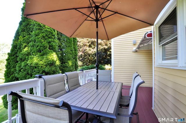 10 Breezy Knoll Drive, Bloomfield, CT 06002