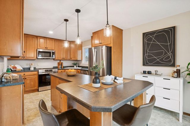 10500 Wyoming Avenue S, Bloomington, MN 55438