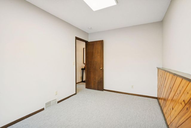 10500 Wyoming Avenue S, Bloomington, MN 55438