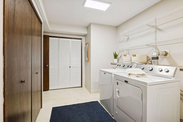 10500 Wyoming Avenue S, Bloomington, MN 55438