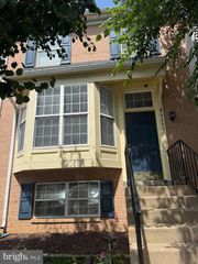 9250 JESSICA DR, Manassas Park, VA 20111