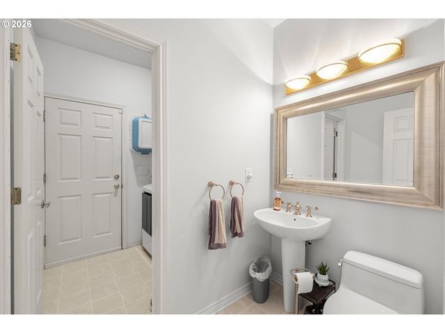 6248 BRIDGEVIEW Dr, West Linn, OR 97068
