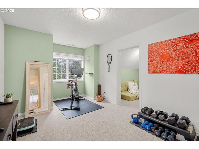 6248 BRIDGEVIEW Dr, West Linn, OR 97068