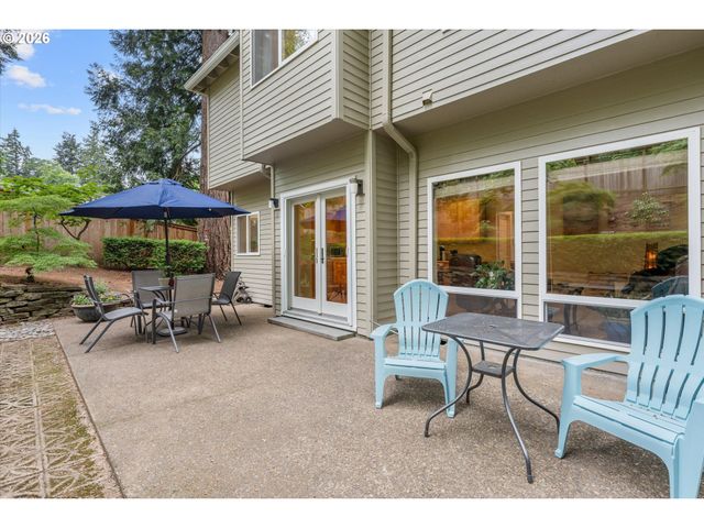 6248 BRIDGEVIEW Dr, West Linn, OR 97068