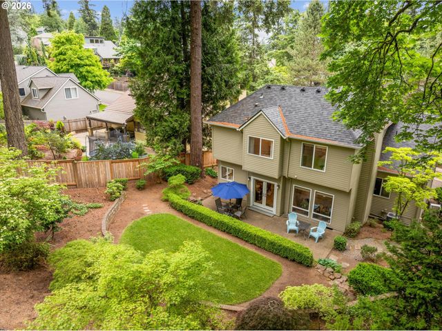 6248 BRIDGEVIEW Dr, West Linn, OR 97068