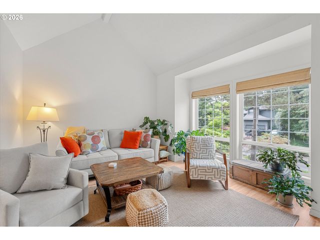 6248 BRIDGEVIEW Dr, West Linn, OR 97068
