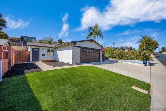 836 Carlsbad St, San Diego, CA 92114