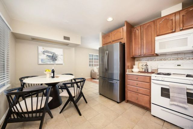 836 Carlsbad St, San Diego, CA 92114