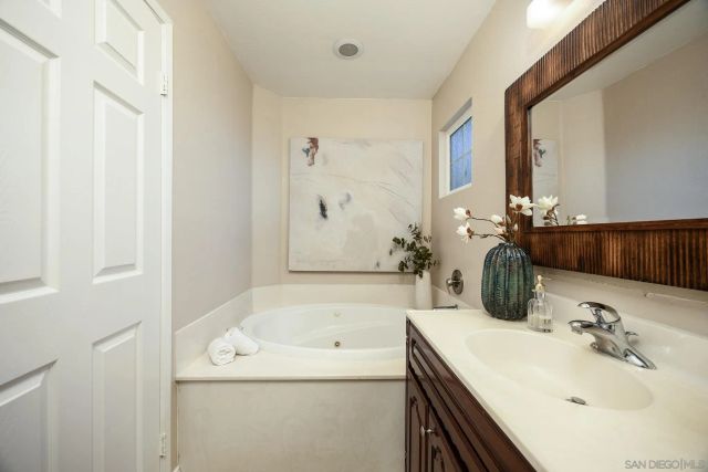 836 Carlsbad St, San Diego, CA 92114