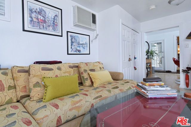4709 Camellia Avenue, Valley Village, CA 91602