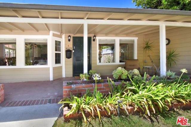 4709 Camellia Avenue, Valley Village, CA 91602