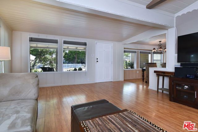 4709 Camellia Avenue, Valley Village, CA 91602