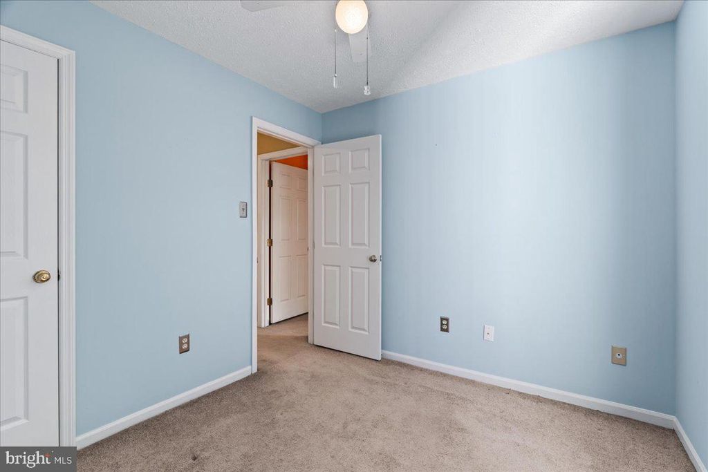 Image 34 of property listing at 20540 LOWFIELD DR, Germantown, MD 20874