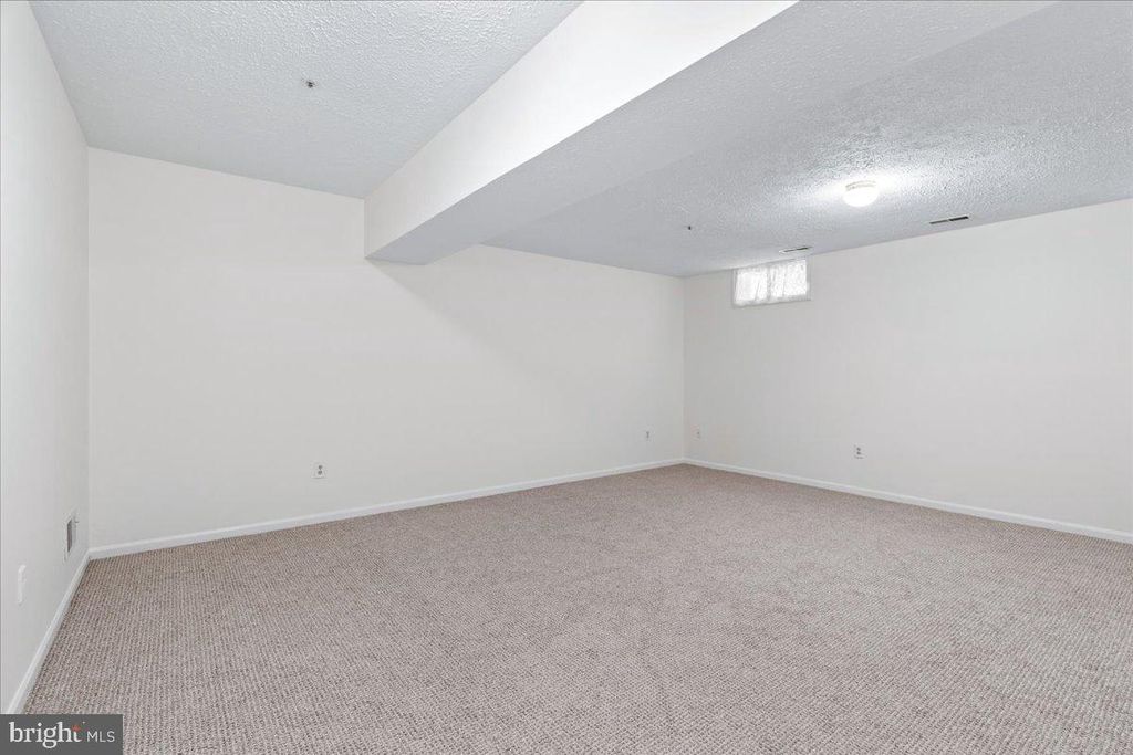 Image 39 of property listing at 20540 LOWFIELD DR, Germantown, MD 20874