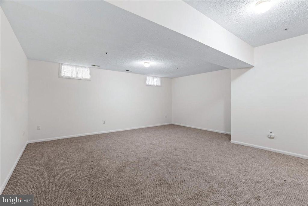 Image 40 of property listing at 20540 LOWFIELD DR, Germantown, MD 20874