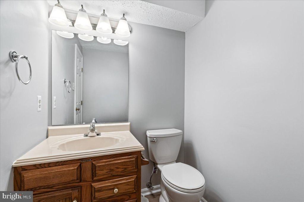 Image 43 of property listing at 20540 LOWFIELD DR, Germantown, MD 20874