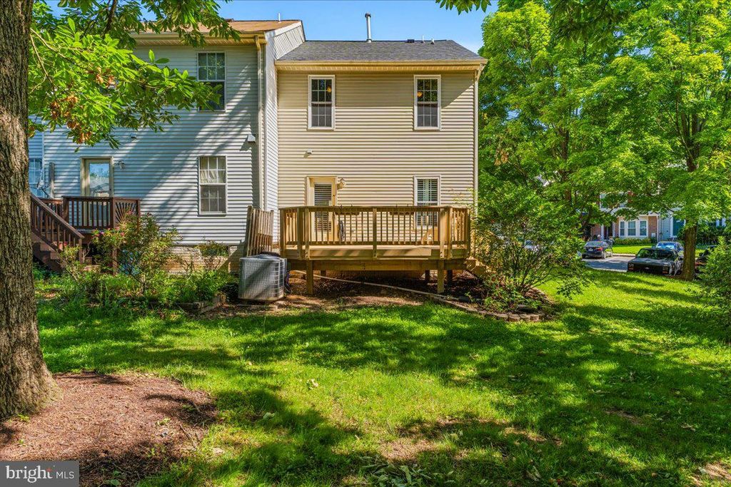 Image 45 of property listing at 20540 LOWFIELD DR, Germantown, MD 20874
