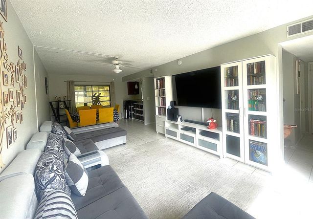 9209 SEMINOLE BOULEVARD 163, Seminole, FL 33772