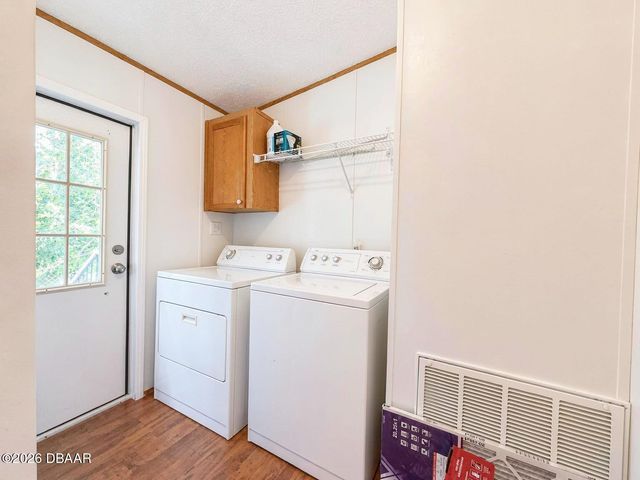 33 Cherrywood Court, South Daytona, FL 32119
