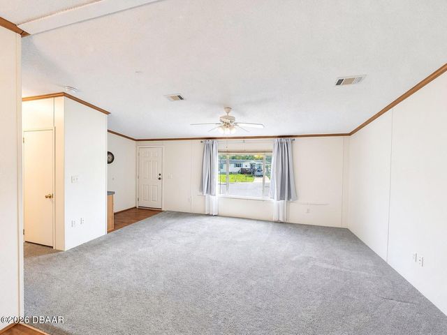 33 Cherrywood Court, South Daytona, FL 32119