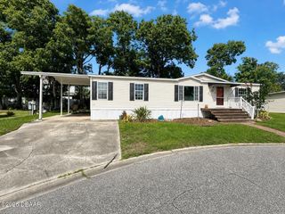 33 Cherrywood Court, South Daytona, FL 32119
