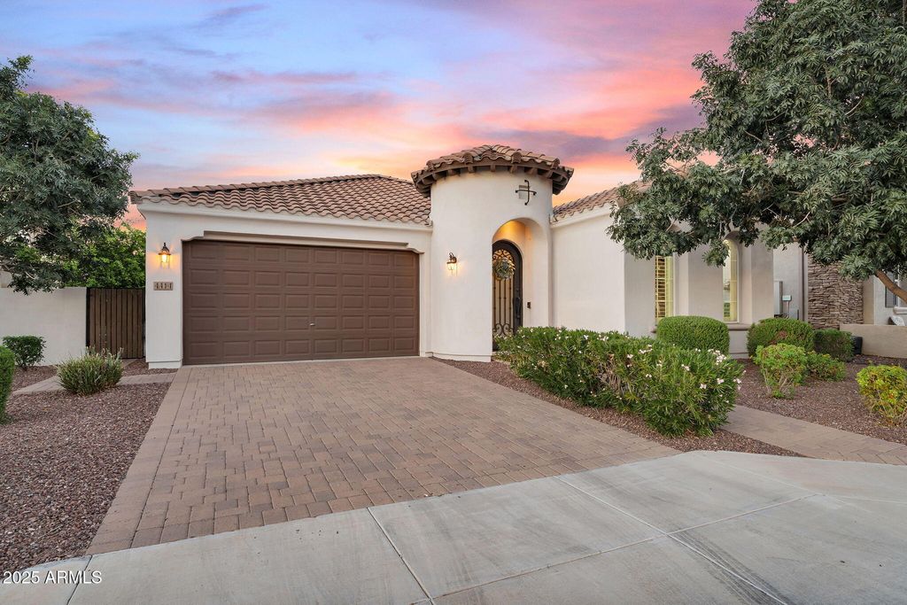 4414 E GLACIER Place, Chandler, AZ 85249