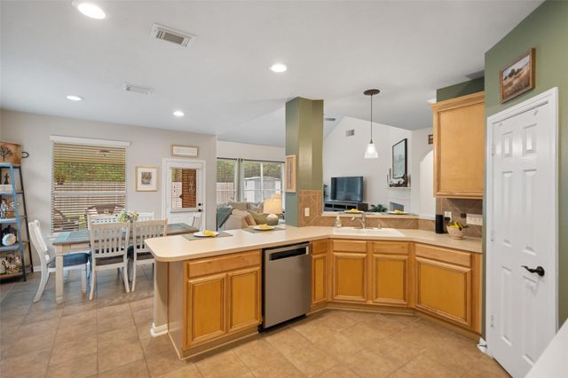 18118 Outback Lakes Trail, Humble, TX 77346