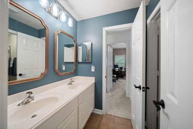 18118 Outback Lakes Trail, Humble, TX 77346