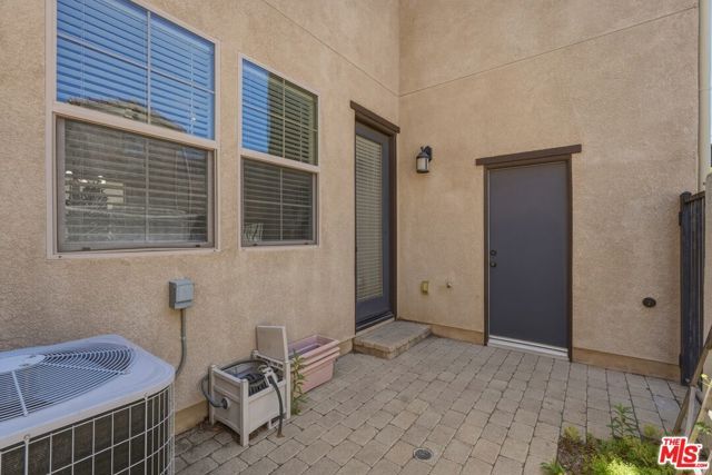 20244 Pienza Lane, Porter Ranch (los Angeles), CA 91326