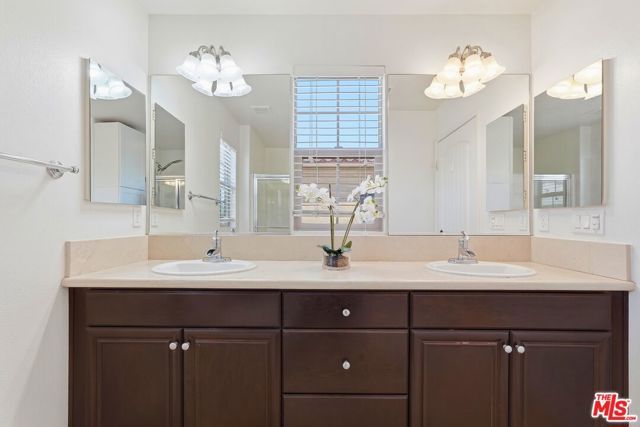 20244 Pienza Lane, Porter Ranch (los Angeles), CA 91326