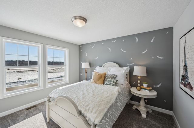 8681 Periwinkle Boulevard, Woodbury, MN 55129