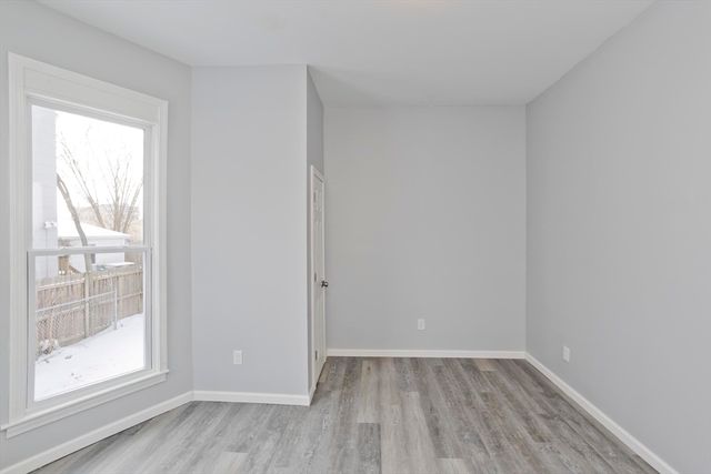 64 Thompson St, Springfield, MA 01109