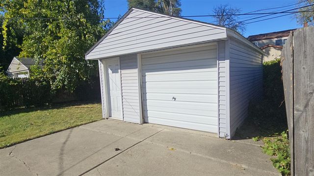 34836 John Street, Wayne, MI 48184